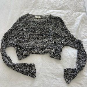Pebbled Cropped Light Sweater Size S B&W